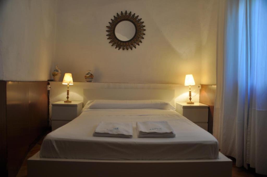 Seneca Hostel Cordoue Chambre photo