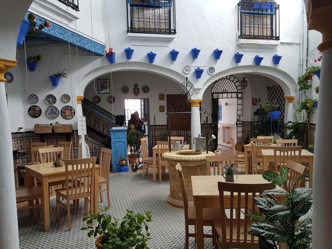 Seneca Hostel Cordoue Extérieur photo