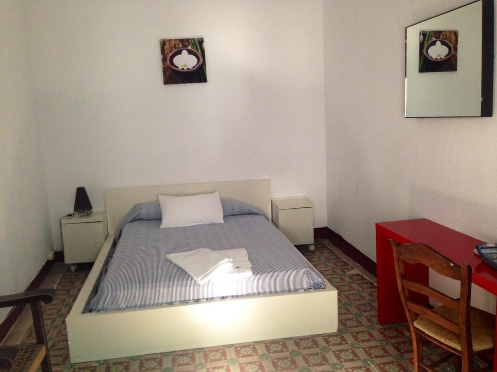 Seneca Hostel Cordoue Extérieur photo